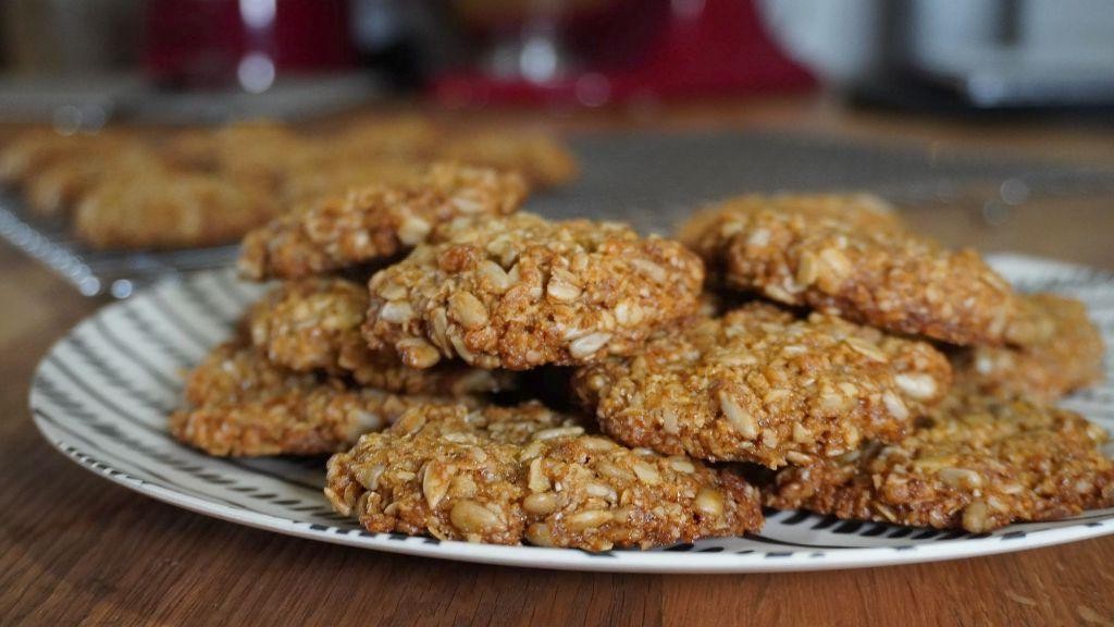 Sunflower Seed and Oatmeal Cookies
