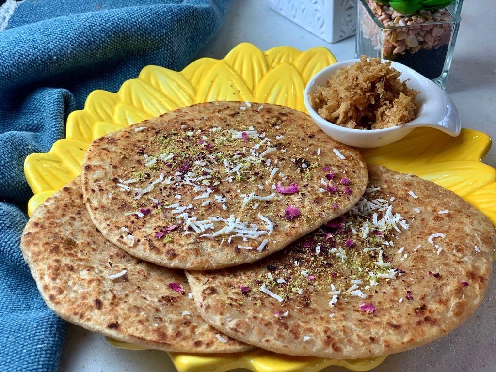 Sweet Paratha (Jaggery and Cardamom Stuffed Paratha)