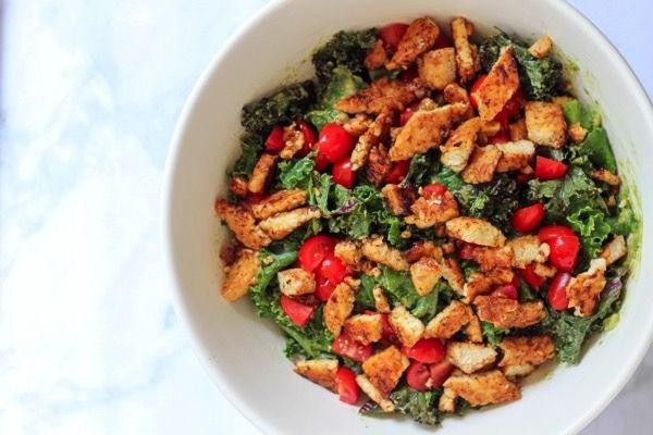Tempeh Bacon BLT Salad