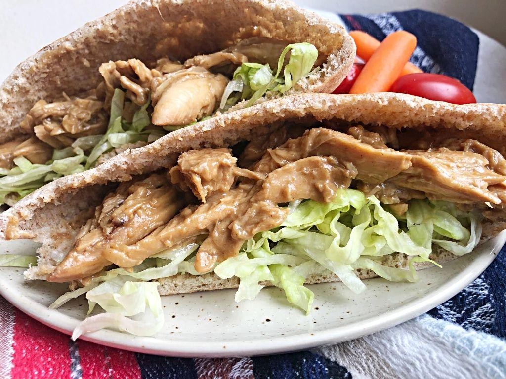 Thai Peanut Chicken Pita with Cucumber