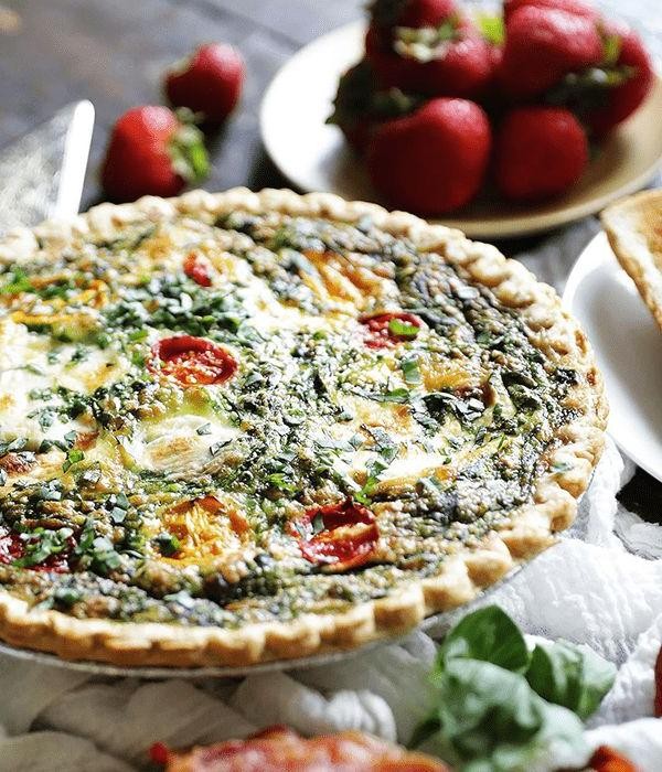Tomato and Mozzarella Vegetarian Quiche