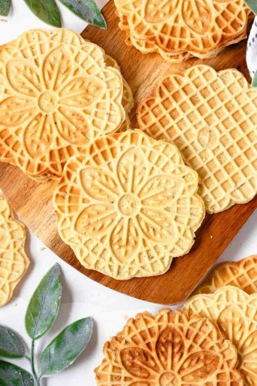 Traditional Italian Pizzelle Cookies