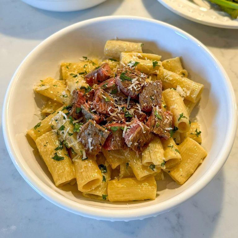 Tri Tip Pasta with Garlic Butter Sauce