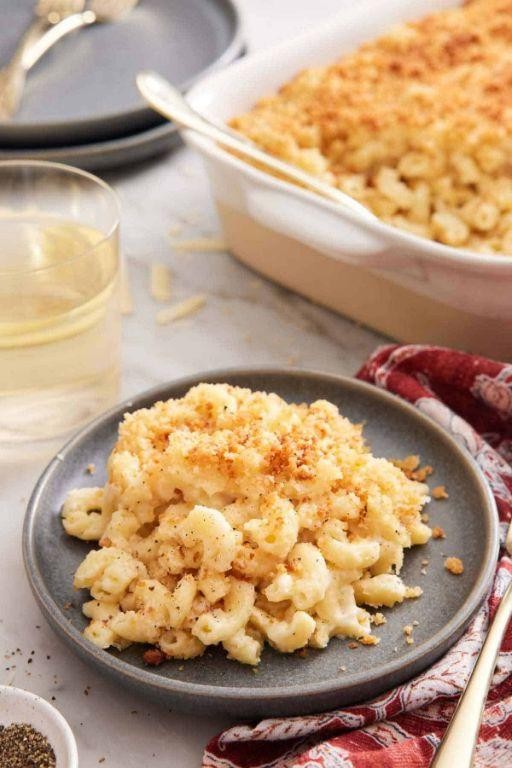 Truffle Mac and Cheese with Crispy Breadcrumbs