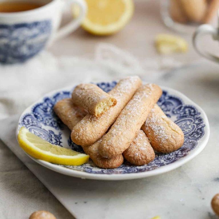 Vanilla Bean Ladyfinger Cookies