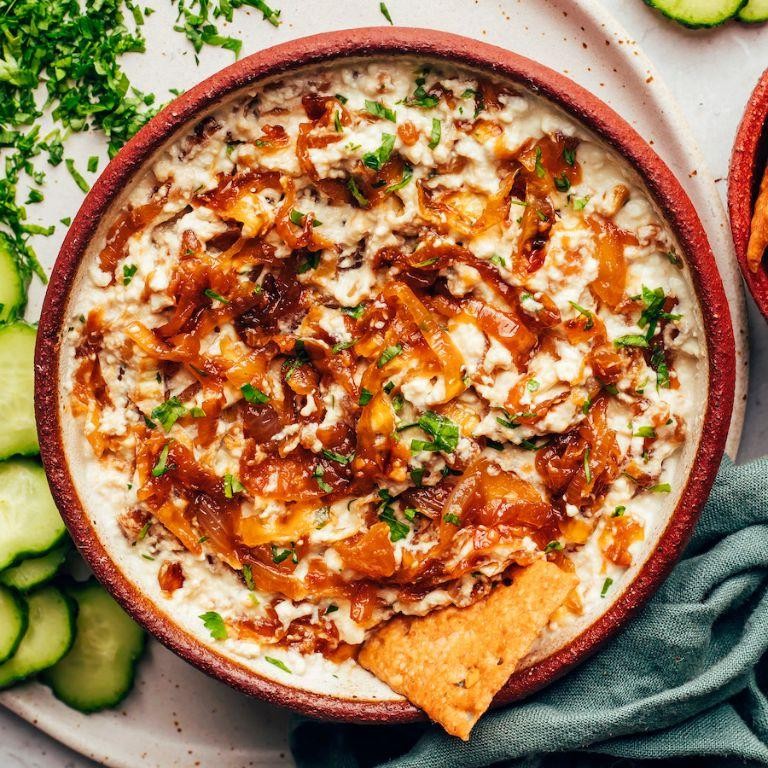 Vegan Caramelized Onion Dip