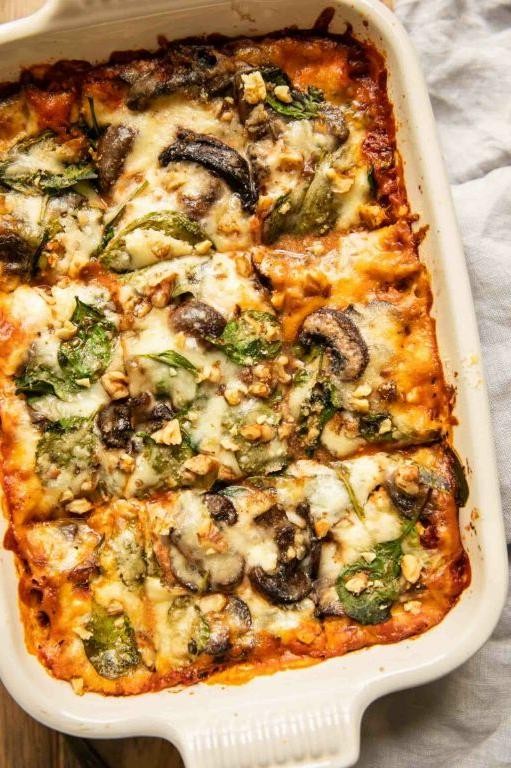 Vegetarian Lasagna with Spinach and Mushrooms
