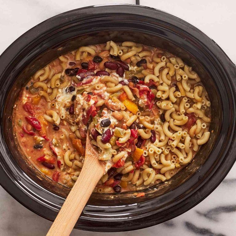 Vegetarian Three-Bean Chili Mac