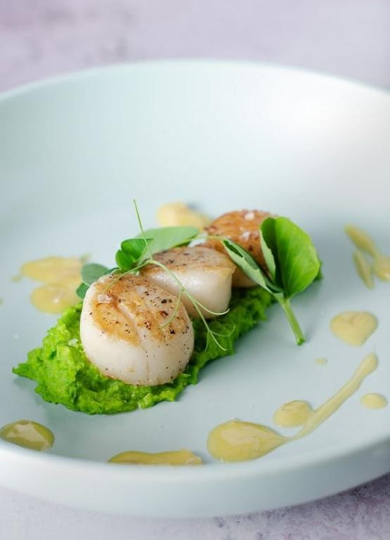 Waitrose Seared Scallops with Pea Purée