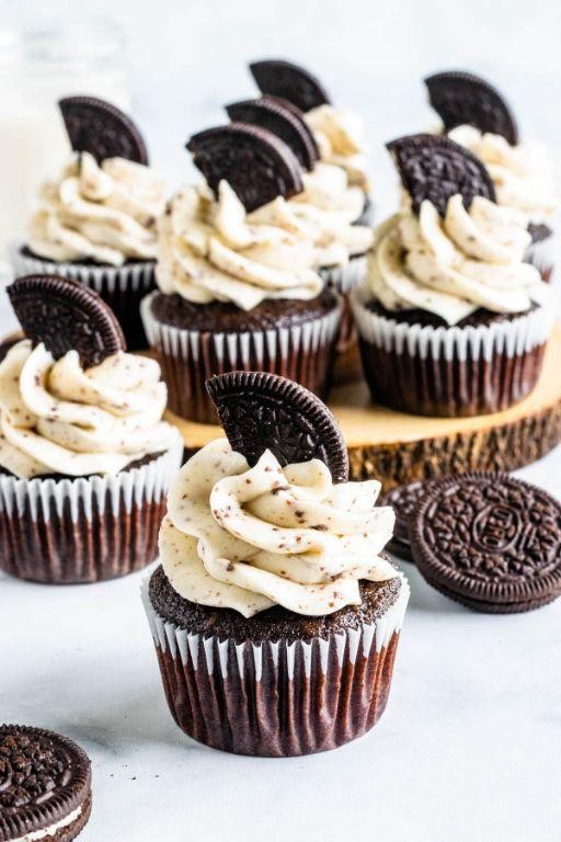 White Chocolate Oreo Cupcakes
