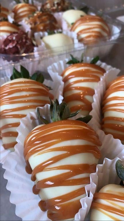 White Chocolate Strawberries with Caramel Drizzle