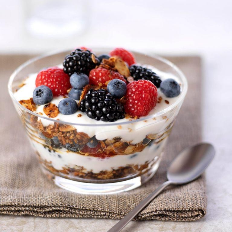 Yogurt Parfait with Granola and Berries