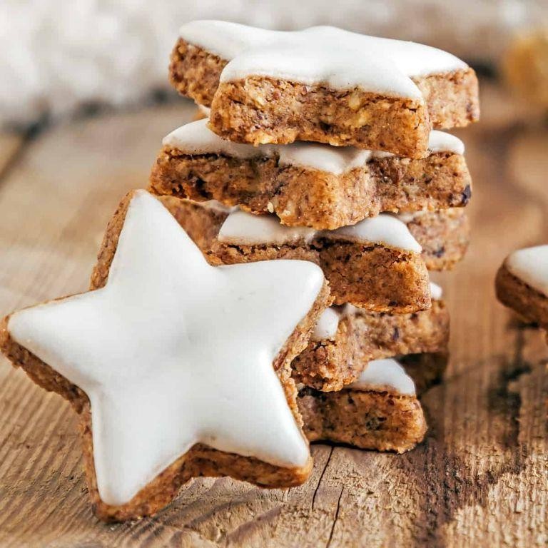 Zimtsterne (Cinnamon Stars)